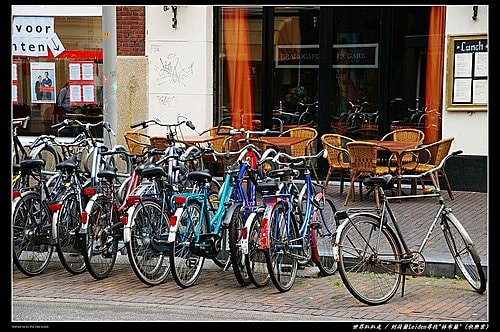 20251103-6tfnx 20251103-6tfnx