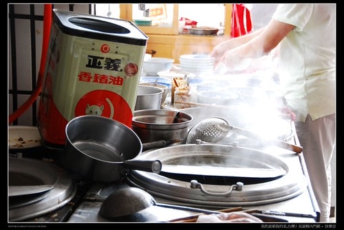 20251103-z4f7n 20251103-z4f7n