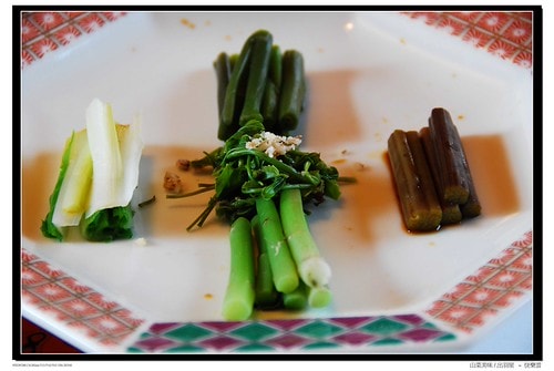 20251103-3xj67 20251103-3xj67