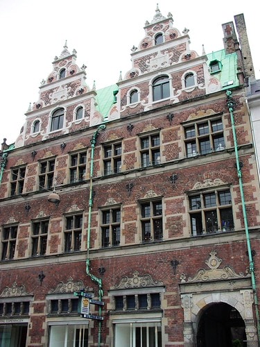 20251103-2vujb 20251103-2vujb