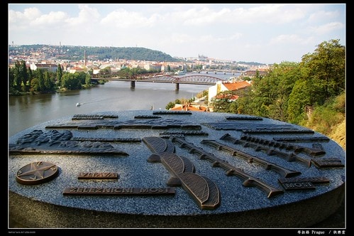 20251103-fr6pb 20251103-fr6pb