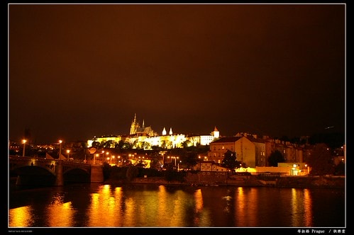 20251103-jlh1l 20251103-jlh1l