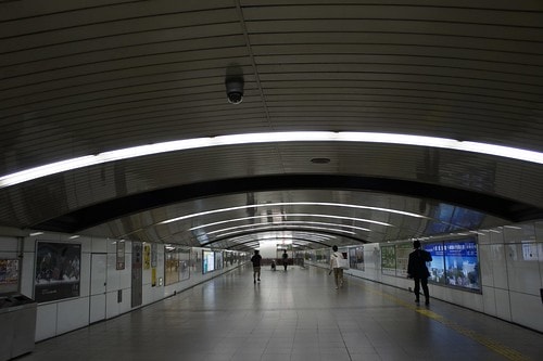 20251103-6ix4c 20251103-6ix4c