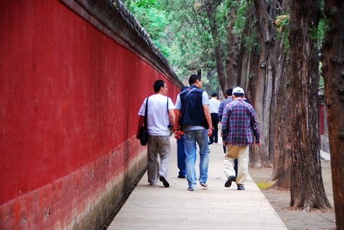 20251103-yrv1c 20251103-yrv1c