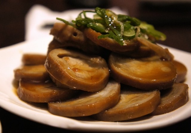 20251103-y5tbj 20251103-y5tbj