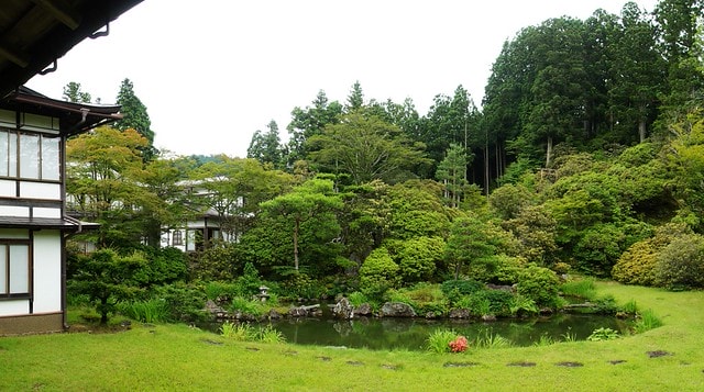 20251103-t7vyq 20251103-t7vyq