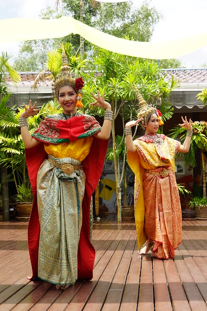 20251103-gnq0e 20251103-gnq0e