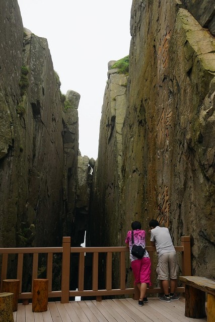 20251103-3vy30 20251103-3vy30