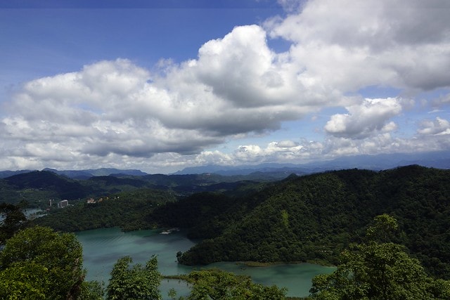 20251103-7ja3p 20251103-7ja3p