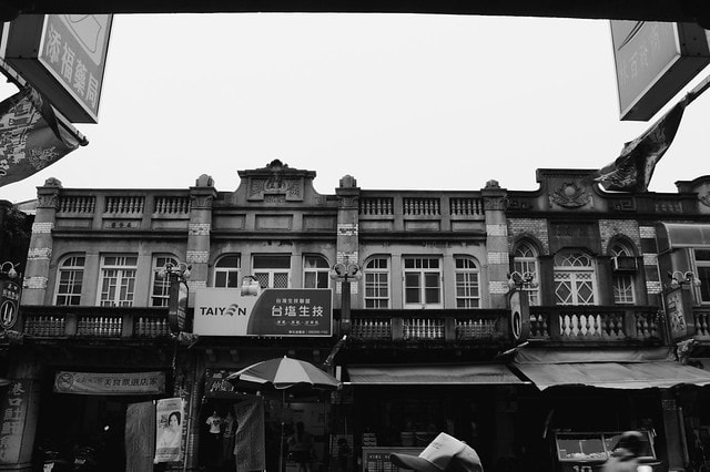 20251103-dzk4g 20251103-dzk4g