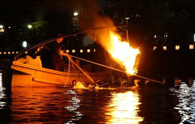 20251103-ninau 20251103-ninau