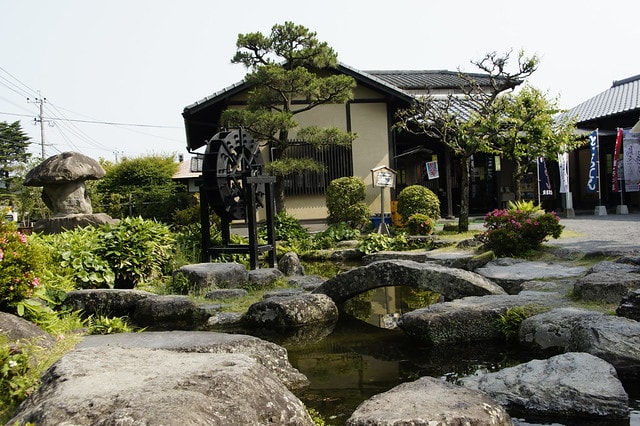 20251102-ad7ty 20251102-ad7ty