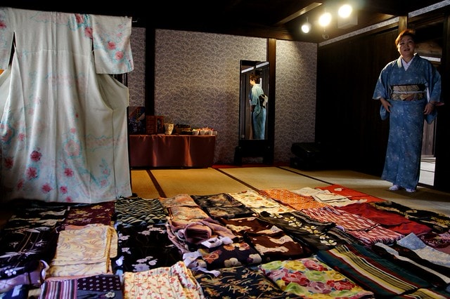 20251102-f6he8 20251102-f6he8