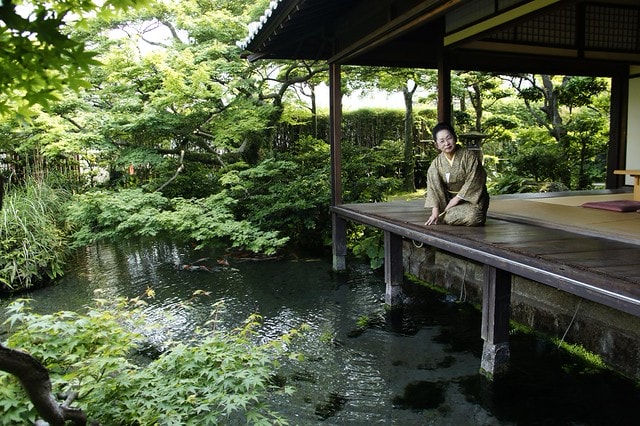 20251102-lqttu 20251102-lqttu