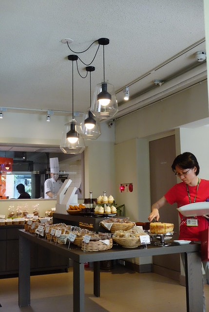 20251102-8n4yp 20251102-8n4yp