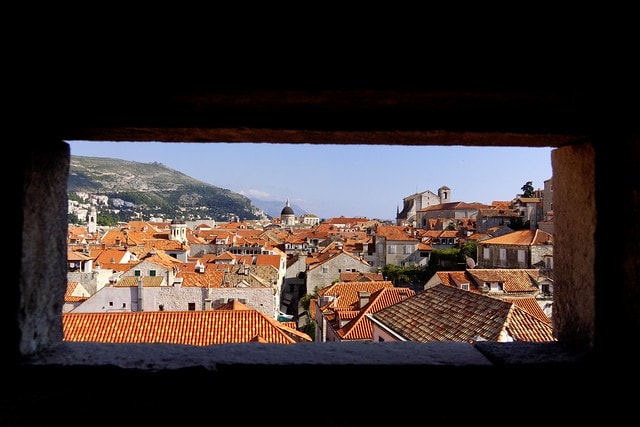 20251102-dn9lv 20251102-dn9lv