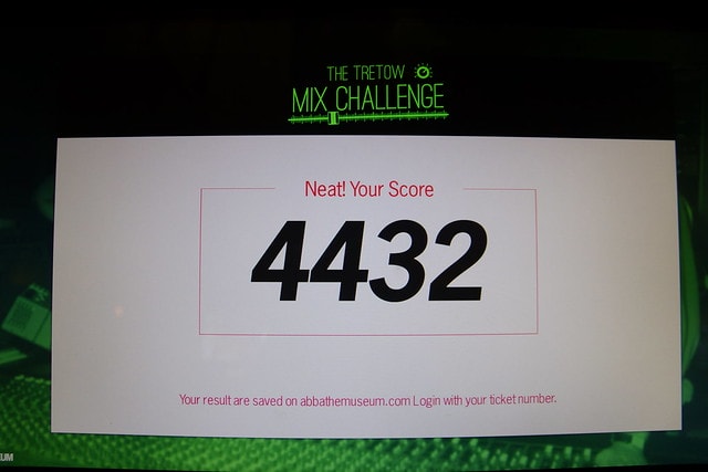 20251102-n6j8a 20251102-n6j8a