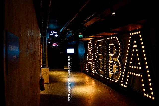 20251102-zwaw9 20251102-zwaw9