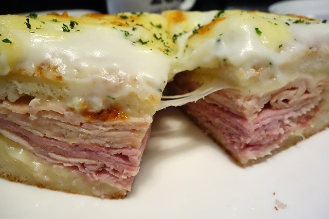 20251102-4vxfa 20251102-4vxfa