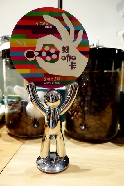 20251102-qy7fm 20251102-qy7fm