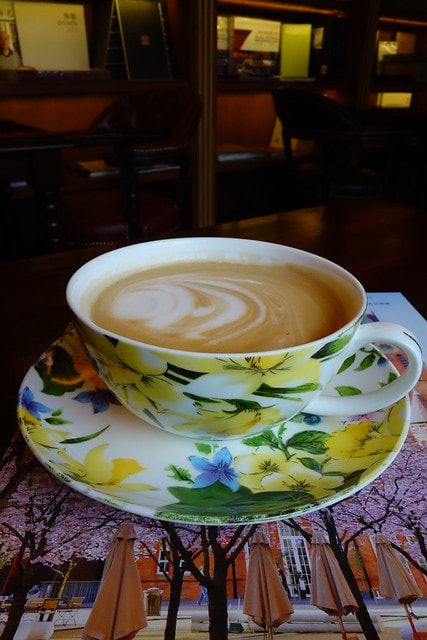 20251102-4xpqg 20251102-4xpqg