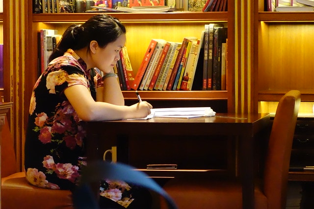 20251102-9htb8 20251102-9htb8