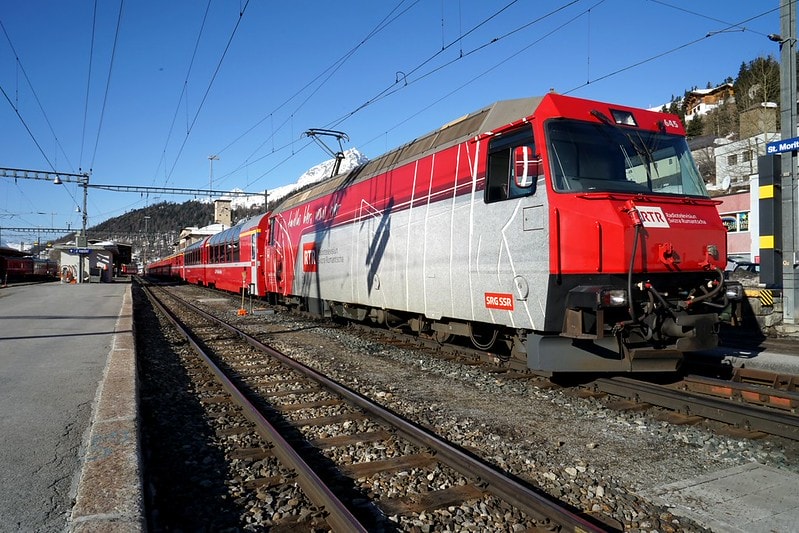 20251102-7jhyh 20251102-7jhyh