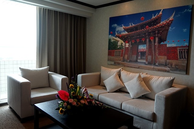 20251102-i87ng 20251102-i87ng