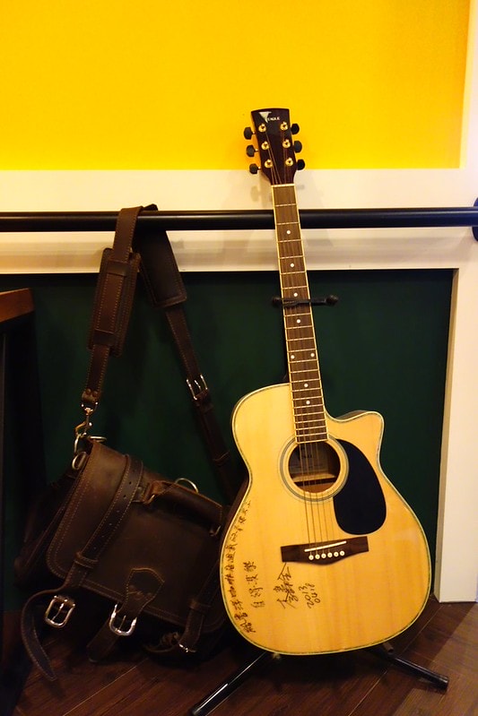 20251102-mqyj8 20251102-mqyj8