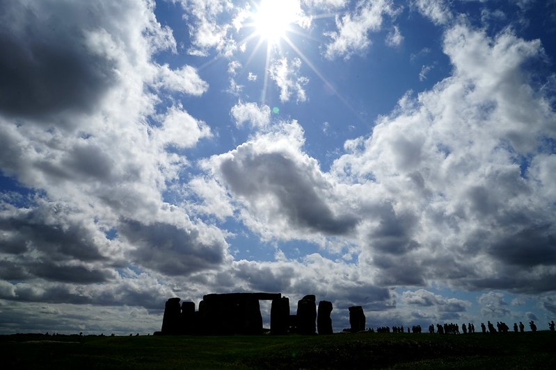 20251102-uq4xg 20251102-uq4xg