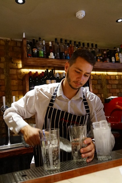 20251102-ly9tm 20251102-ly9tm