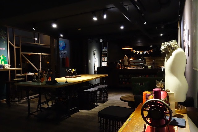 20251102-yu8r4 20251102-yu8r4