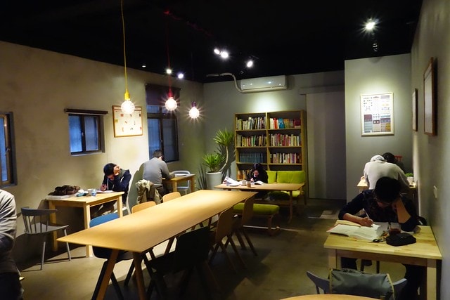 20251102-9pjui 20251102-9pjui