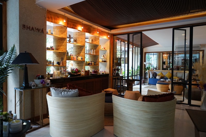 20251102-8q9dg 20251102-8q9dg