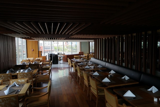 20251102-oyaxx 20251102-oyaxx