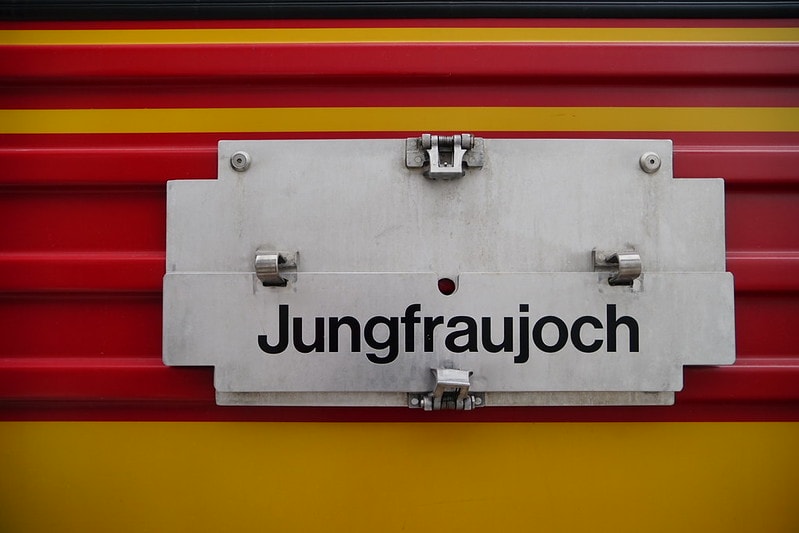 20251102-de7e0 20251102-de7e0