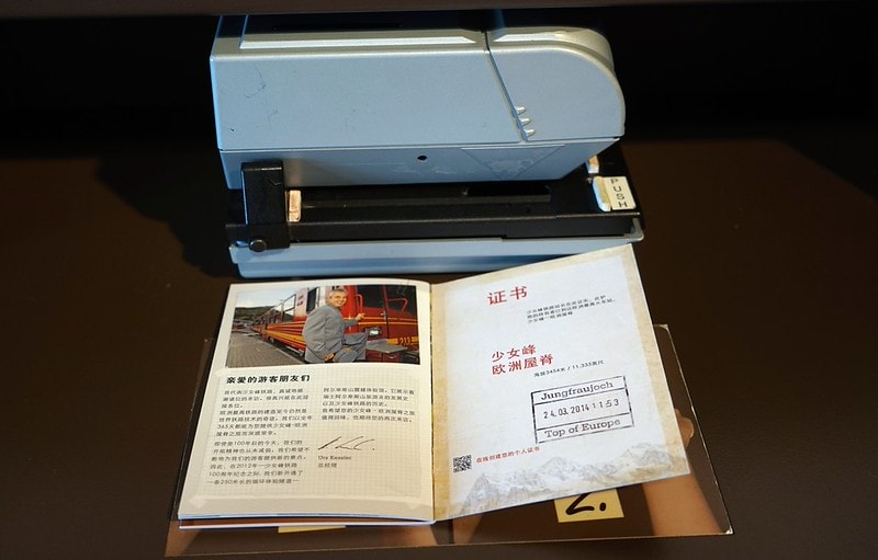 20251102-msze0 20251102-msze0