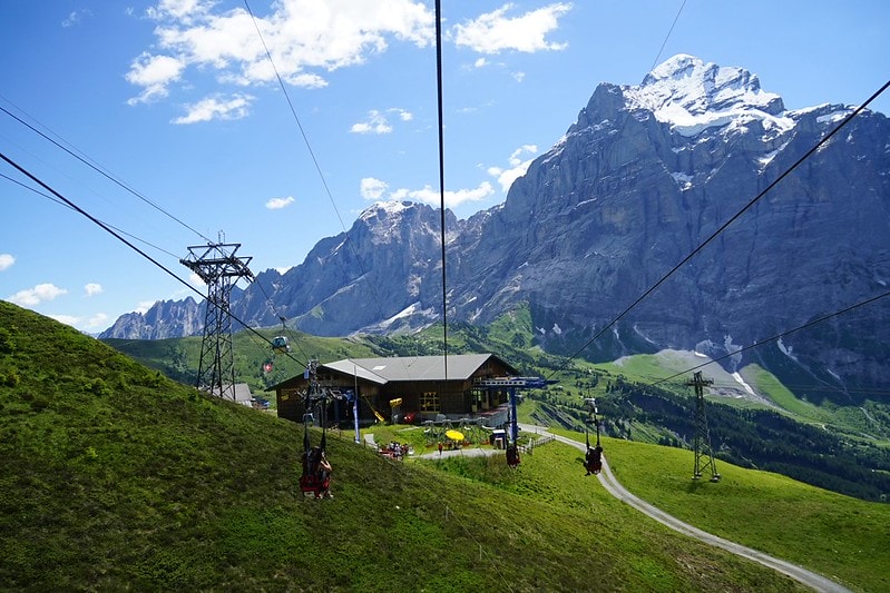 20251102-u4nqx 20251102-u4nqx