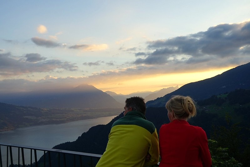 20251102-zawv1 20251102-zawv1