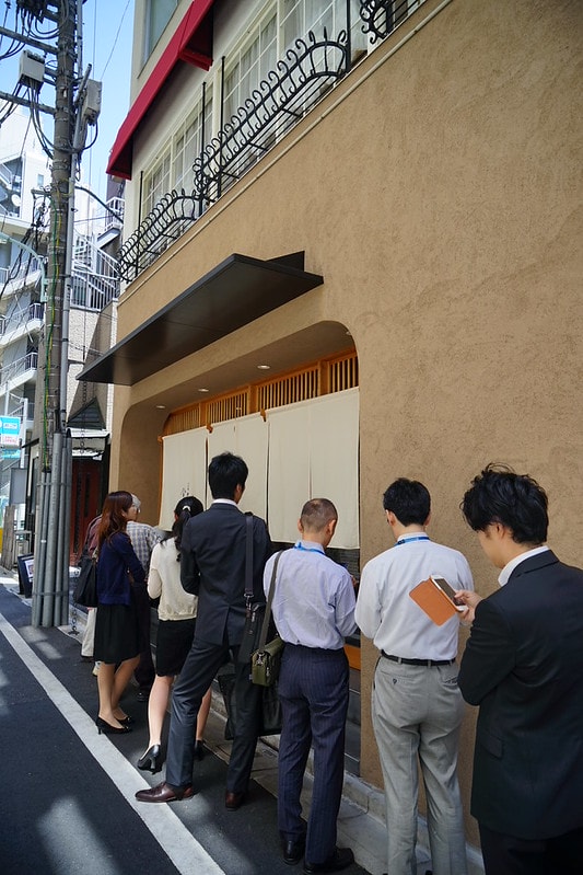 20251102-mi7v9 20251102-mi7v9