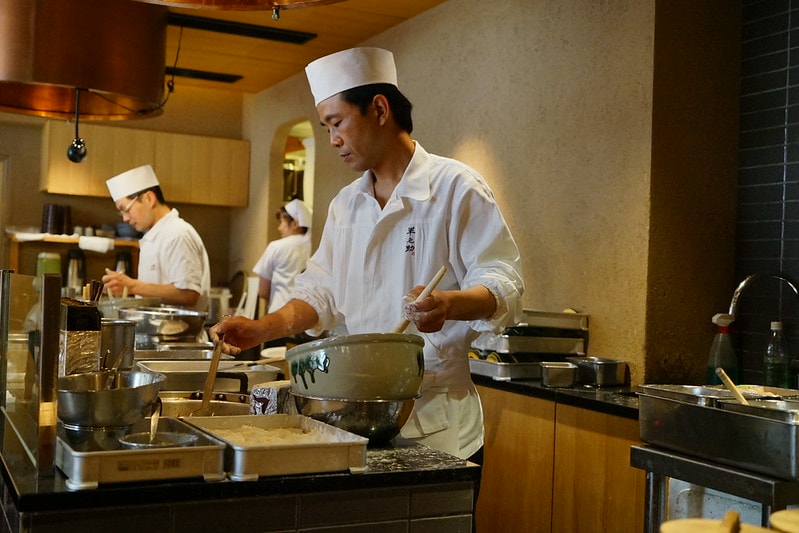 20251102-oj4eh 20251102-oj4eh