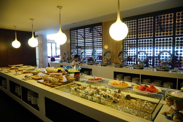 20251102-00oi0 20251102-00oi0