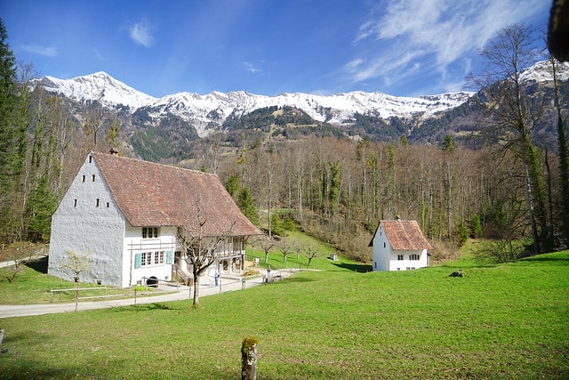 20251102-0ukr8 20251102-0ukr8