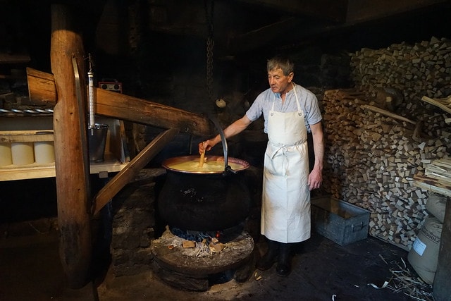 20251102-5bpat 20251102-5bpat