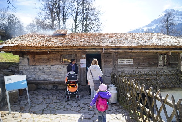 20251102-5g7o4 20251102-5g7o4