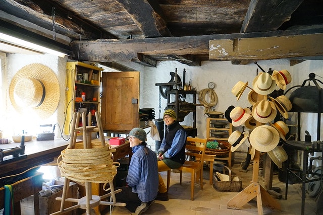 20251102-p6a3q 20251102-p6a3q