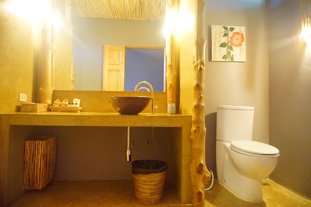 20251102-qfl8m 20251102-qfl8m