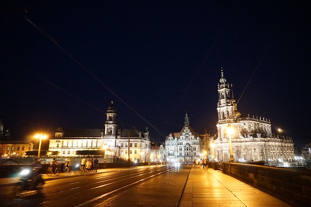 20251102-fq1k2 20251102-fq1k2