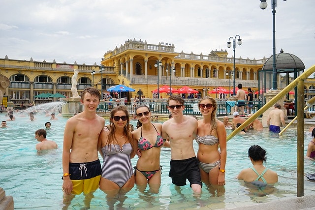 20251102-v2zy0 20251102-v2zy0