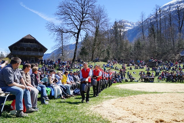 20251102-nzbr4 20251102-nzbr4